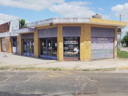 Venta De Lote Con Gran Local Comercial