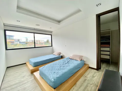 Casa En Venta En Las Palmas. Cod V11277
