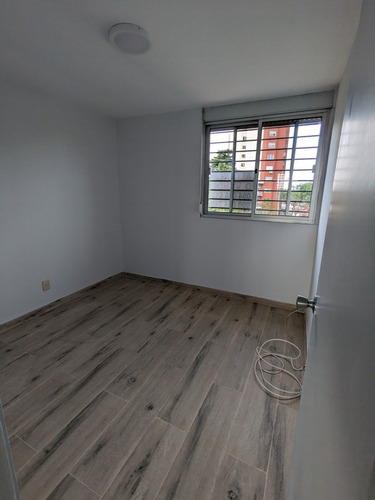 Imagen 10 de 16 de Departamento De 2 Dormitorios Reciclado Y Muy Bien Ubicado!!! A Metros De Rambla Y Shopping En Buceo