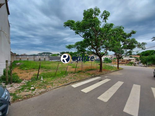3 Lotes No Bairro São José Ótima Localização, Documentado Escriturado Com 880m² De Área Total Guarapari-es - Te00058 - 68801579
