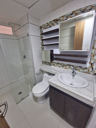 Venta Apartamento Orilla De Playa Pampatar Cerca Hotel Tibisay Isla De Margarita