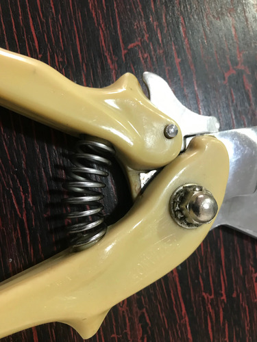 Tijera Para Cortar/ Trozar Pollo De Acero Inoxidable Blanco (Usado)