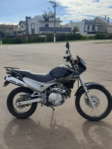 Imagem 3 de 6 de Honda Falconnx4