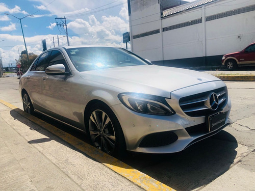 Imagen 2 de 13 de Mercedes Benz C200 2018