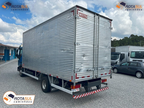 Iveco Tector 11.190 2022 Baú