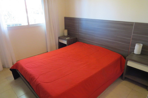 Imagen 8 de 13 de Departamento En Venta En Pinamar , Nueva Zona Duplex. Balcon Parrilla