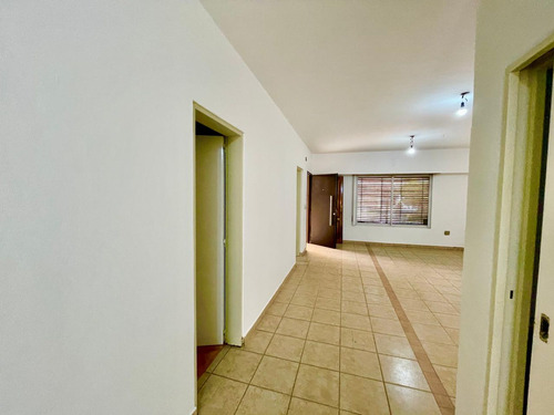 Venta Casa 4 Amb  Jardin Garage Udaondo Ituzaingo