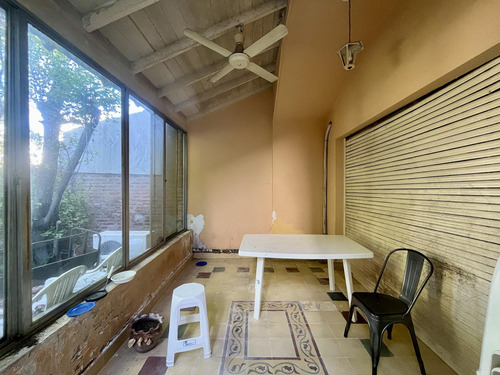 Ideal Terreno De 256m2 Con Casa Para Demoler, Ubicado En La Lucila, Vicente Lopez.