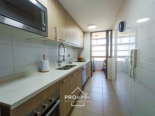 Depto En Venta De 2 Dorm. 2 Baños, 2 Estac.en Lo Barnechea