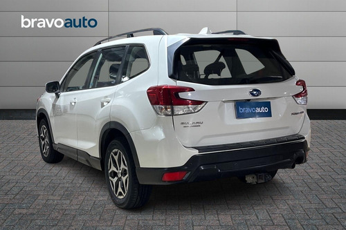 Subaru (in) 2.0 Dynamic Es At 4x4 5p