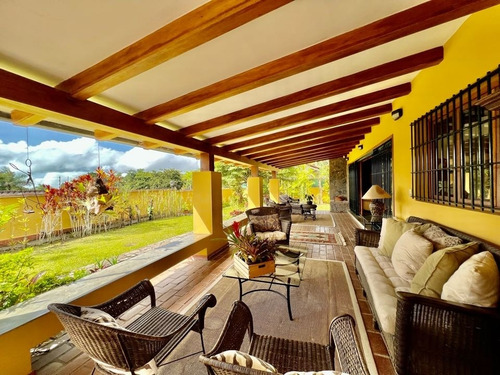 Imagen 2 de 30 de Se Vende Casa 540m2 4h+s+anexo/7b/8p Tusmare