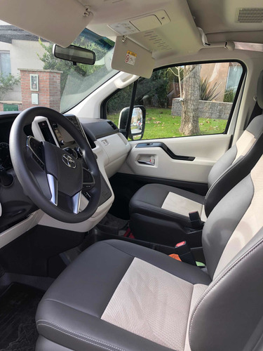 Toyota Hiace 2021 2.8 Tdi Commuter 6at 14a