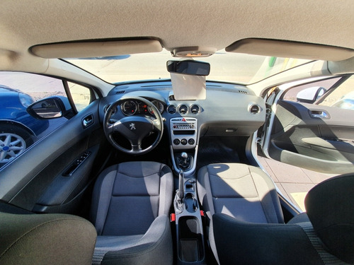 Peugeot 308 1.6 Active 2014