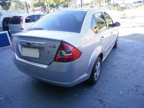 Ford Fiesta Sedan 1.6 Flex - 2008