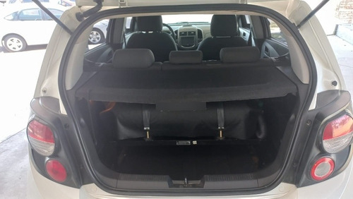 Imagen 10 de 10 de Chevrolet Sonic 2017 1.6 Lt