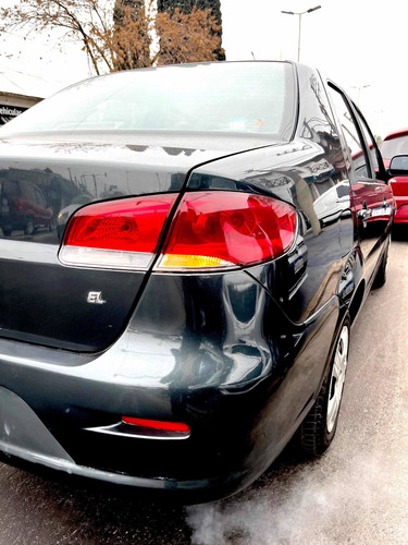 Imagen 16 de 17 de Fiat Siena 2015 1.4 El Pack Attractive