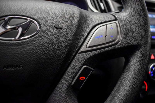 Imagem 12 de 15 de Hyundai Hb20s 1.6 Comfort Plus 16v