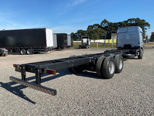 Imagem 4 de 23 de Mb Atego 2430, Truck 6x2, 2019. Chassis 10 Metros