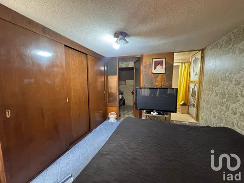 Venta Casa 5 Ambientes Metropolitana Tercera Sección