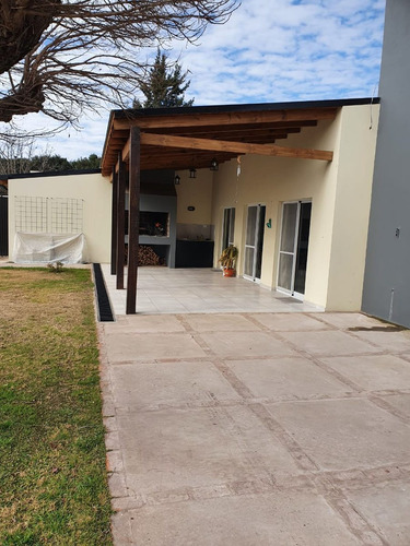 Casa Quinta En Gahan, Salto Con Pileta