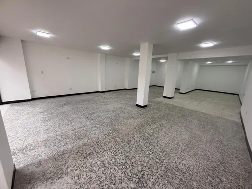 Local Comercial Doble Centro Arriendo Remodelado Múltiples Usos