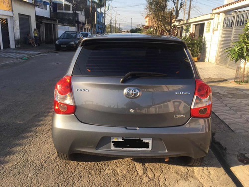 Imagem 7 de 7 de Toyota Etios 2013 1.3 16v Xs 5p