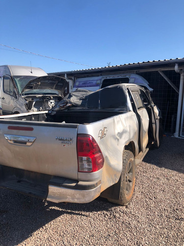 Toyota Hilux 2.8 Aut. 4x4 2017 *para Retirada De Peças*