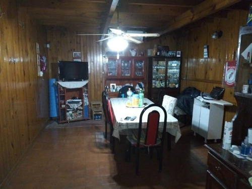 Imagen 9 de 14 de Casa Para 2 Familias En Venta En Castelar Sur