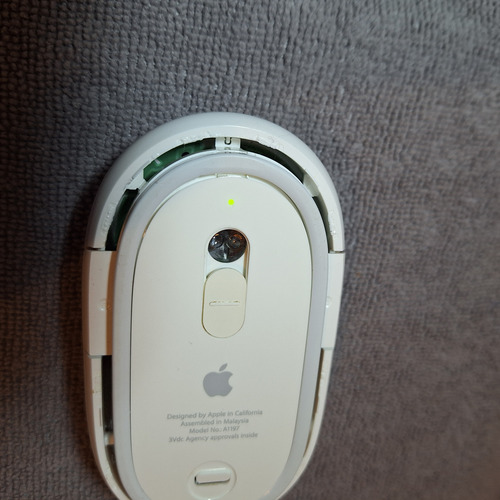 Apple Mouse Inalambrico Vintage Mighty Mouse (2006) A1197 Blanco (Usado)