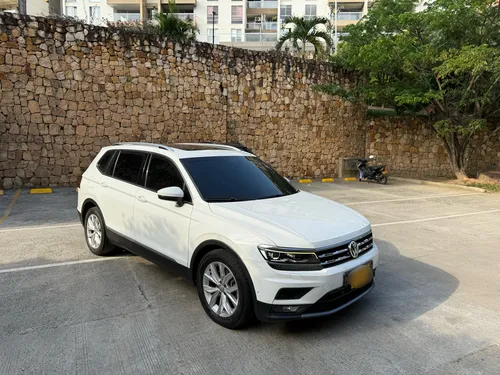 Volkswagen Tiguan Allspace Comfortline 2.0 Tsi 4motion Blindaje 2 plus