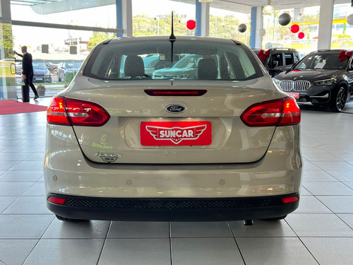 Ford Focus 2.0 SE FASTBACK 16V FLEX 4P POWERSHIFT