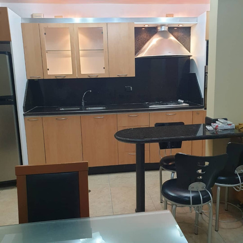 Imagen 1 de 7 de Se Alquila Apartamento En Res. Valaire