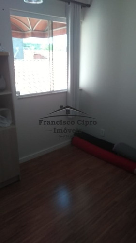 Imagem 17 de 23 de Casa Sobrado À Venda Em Guaratinguetá/sp - Cs450