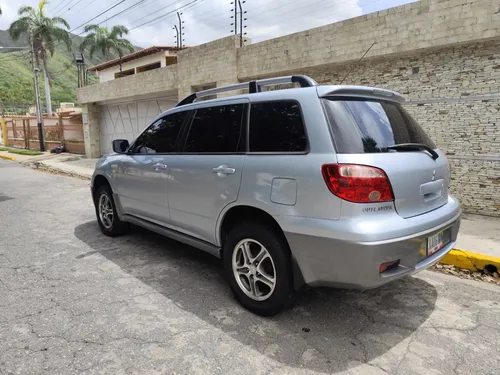 Mitsubishi Outlander Glx