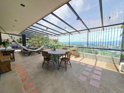 Baja De Precio Casa En Alto Hatillo Mls 24-28483. Andrea Schmidt