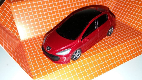 Autito En Escala 1.43 Peugeot 308, Bordo