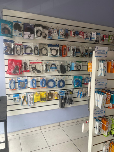 Vendo Loja De Informática: 15 Anos No Local