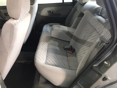 Santana 1.8 Mi 8v Gasolina 4p Manual