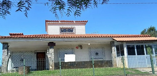 Hermoso Chalet De 4 Dormitorios En Parque Del Plata Sur!