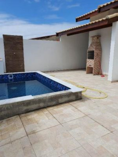 Imagem 6 de 15 de Casa No Bairro Cibratel 2, Em Itanhaém, Litoral Sul De São Paulo, Localizada No Lado Praia À 600 Metros Do Mar. Imóvel Com 150 M² De Terreno Sendo 82 M² De Área Construída. Possui Piscina, Área Gourme