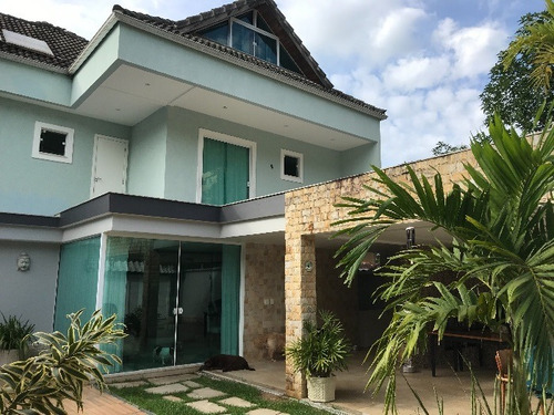 Casa De Condomínio À Venda Na Rua Bela Floresta, Vargem Pequena, Rio De Janeiro - Rj - Liv-11660