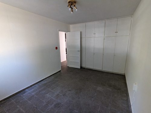 Imagen 6 de 14 de Departamento De 2 Dormitorios Muy Bien Ubicado!!! A Metros De Rambla Y Shopping En Buceo