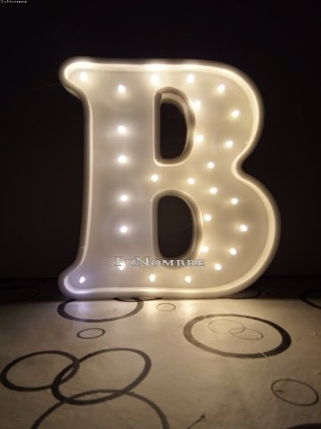 Imagen 6 de 10 de Letra 50 Cm Luces Led Polyfan Nombre Luz Iluminado Quince Eventos