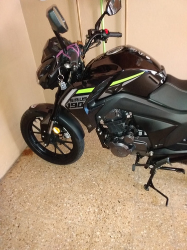 Motomel Sirius