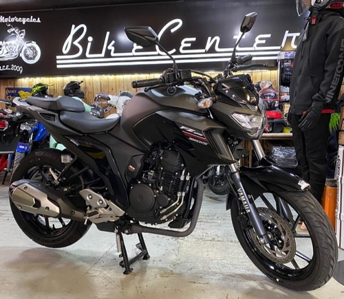 Imagen 16 de 25 de Yamaha Fz 25