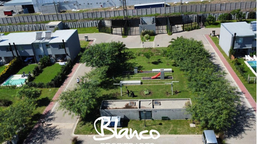 Casa En Venta En Pilar, G.b.a. Zona Norte