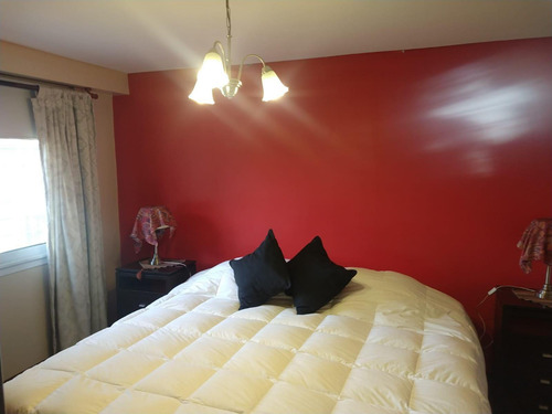 Casa En Venta - 4 Dormitorios 4 Baños - San Rafael