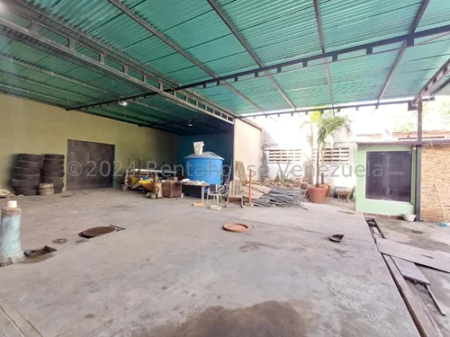 *jl/oportunidad De Negocio Galpón Cerrado 1 Abierto, 2 Casas Local Y Mas En Venta Barquisimeto, Centro Lara, Venezuela/ José López # 24-15926 / 920 M²
