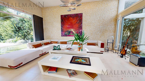 Venta Casa 3 Dormitorios En La Lomada