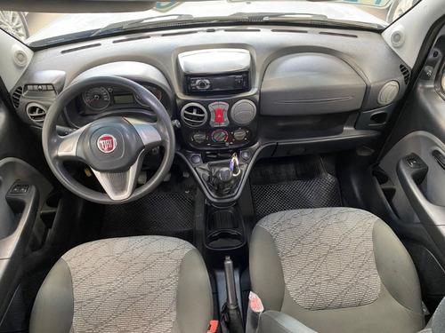 Imagem 5 de 8 de Fiat Doblo 2018 Flex